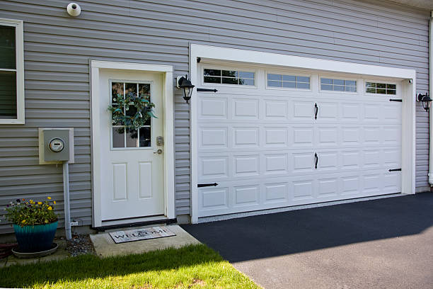 24/7 Emergency Garage Door Panel Replacement experts in Olive Hill, KY